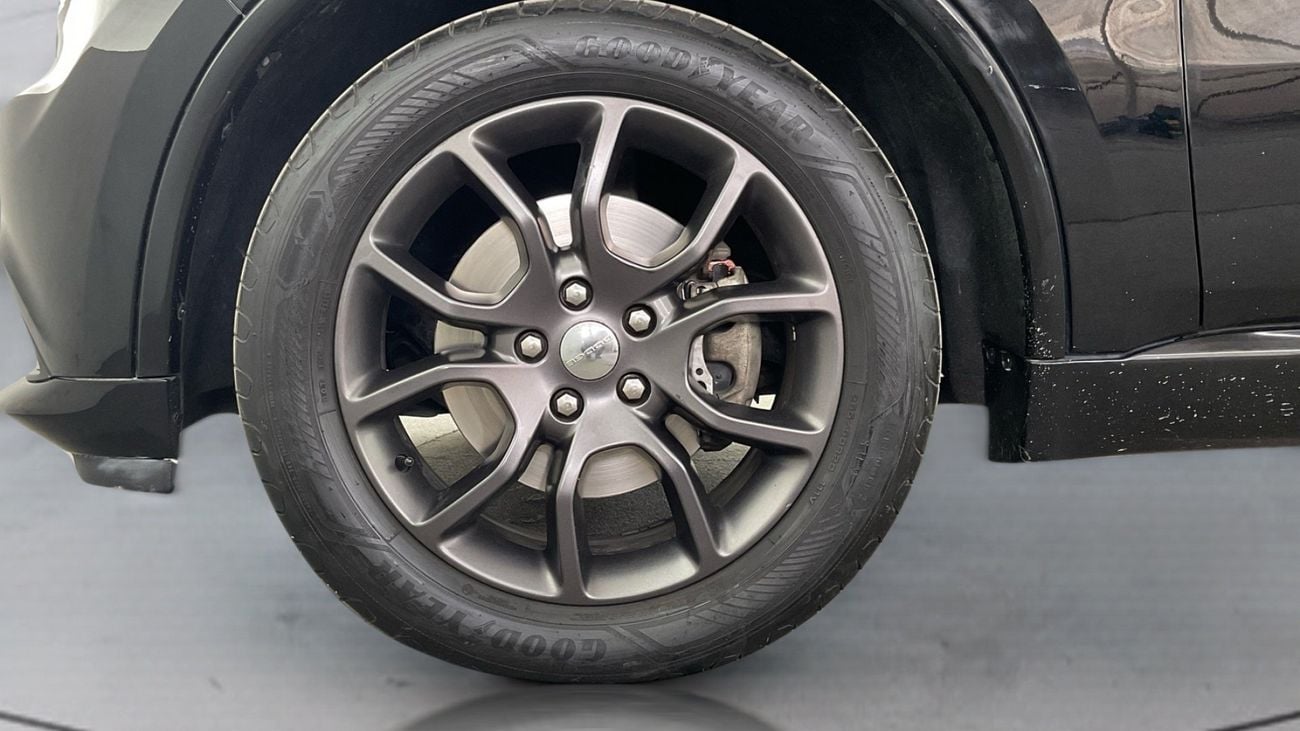 دودج دورانجو 5.7 AUTO 4WD R/T | شامل الضمان | 0 ﺪﻔﻋﺓ ﺃﻮﻟﻯ