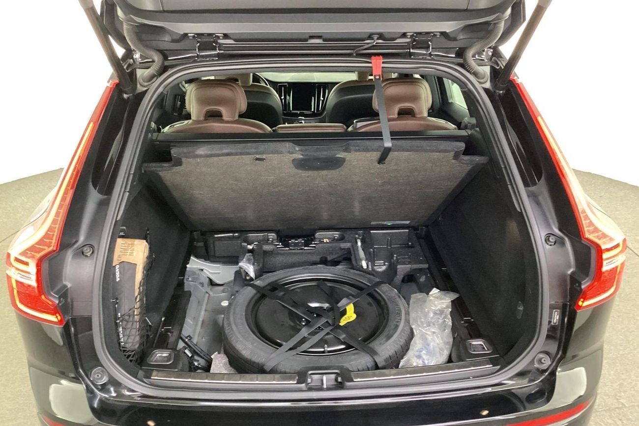 فولفو XC 60 T5 Momentum | National Day Celebration | شامل الضمان | 0 ﺪﻔﻋﺓ ﺃﻮﻟﻯ