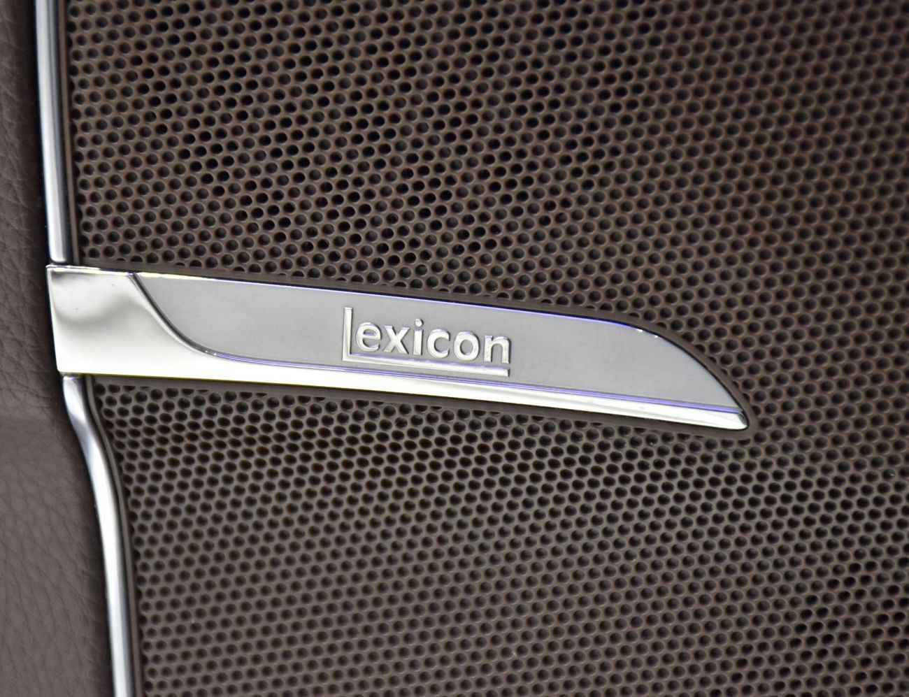 Hyundai Centennial EXCELLENT DEAL for our Hyundai Centennial VS500 ( 2015 Model ) in White Color GCC Specs