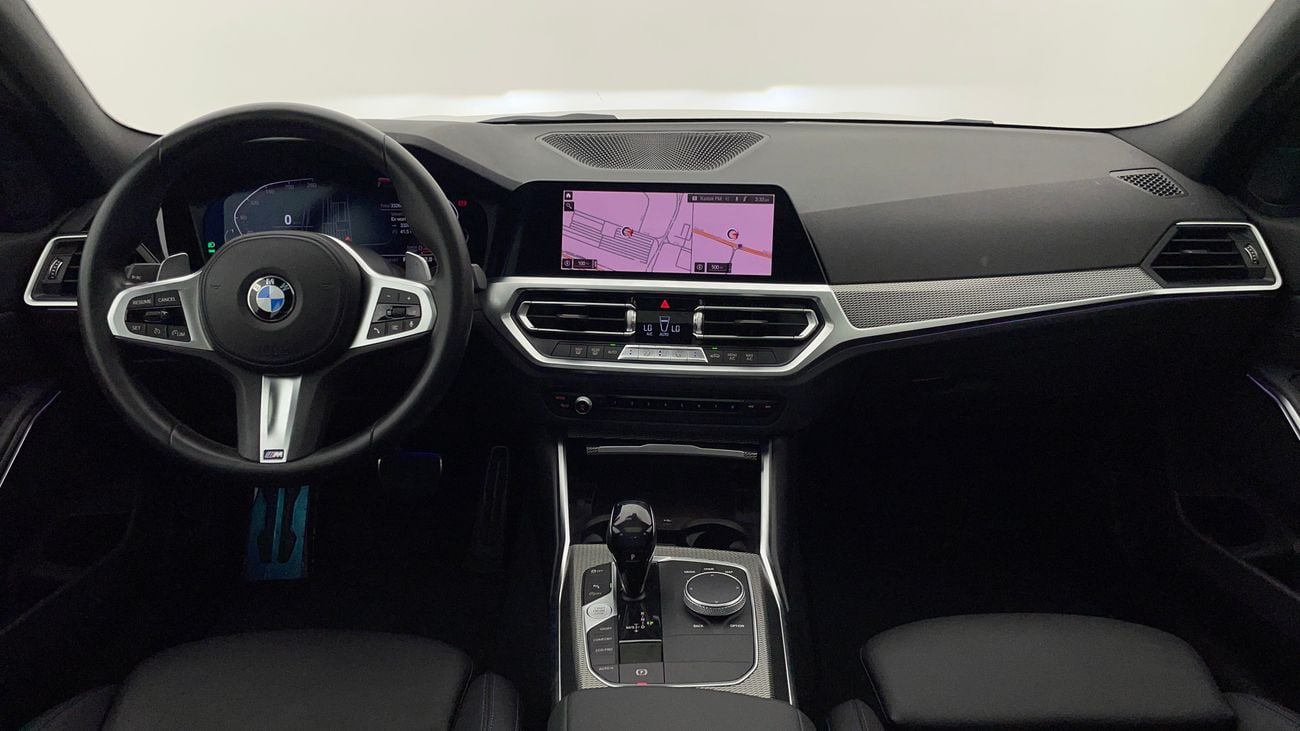 بي أم دبليو 330i M SPORT 2 | بدون دفعة مقدمة | اختبار القيادة في المنزل