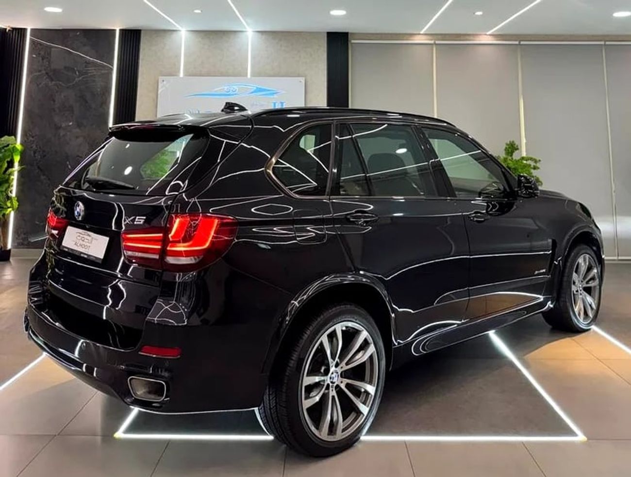 بي أم دبليو X5 AMAZING V8 || 7 SEATS || FULL OPTIONS || GCC II ACCIDENTS FREE I| SCREENS || PANORAMIC