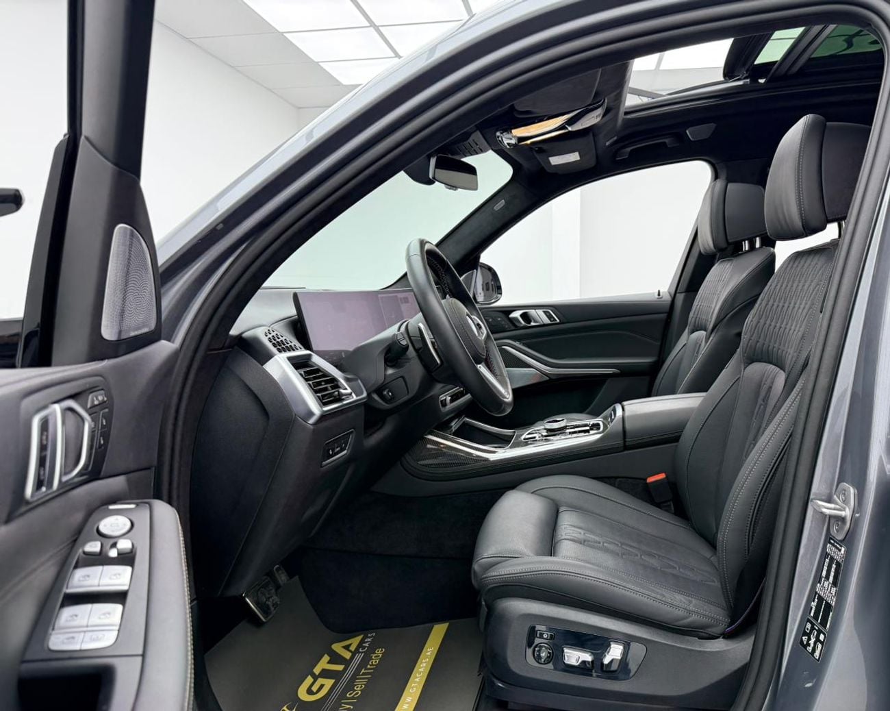 BMW X7 M60i XDRIVE 2025 BMW X7 M60i, BMW Warranty+Service Contract+Full Service History, GCC Specs