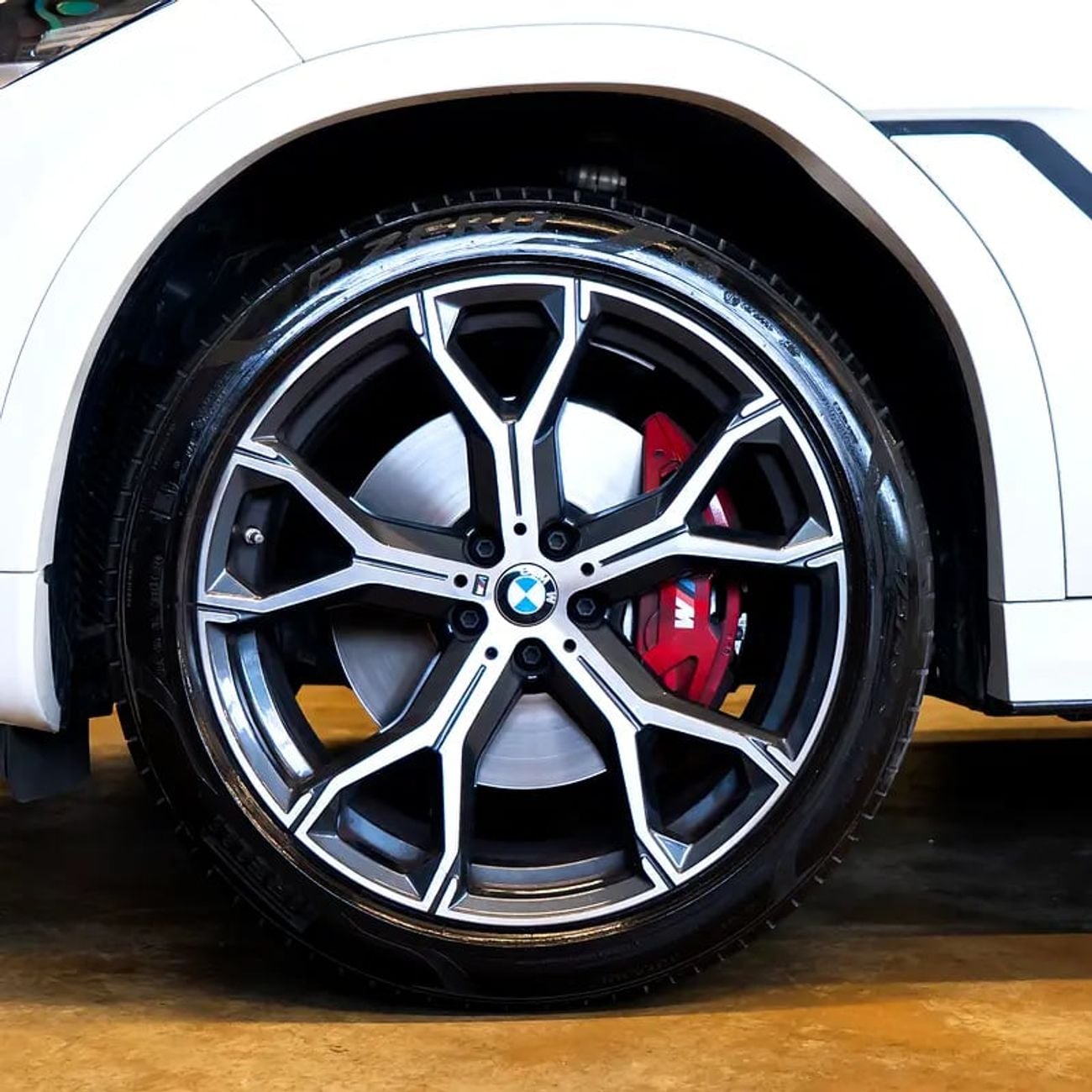 بي أم دبليو X6 4,503 pm • 0% Downpayment • xDrive40i M Sport • Agency Warranty and Service Package