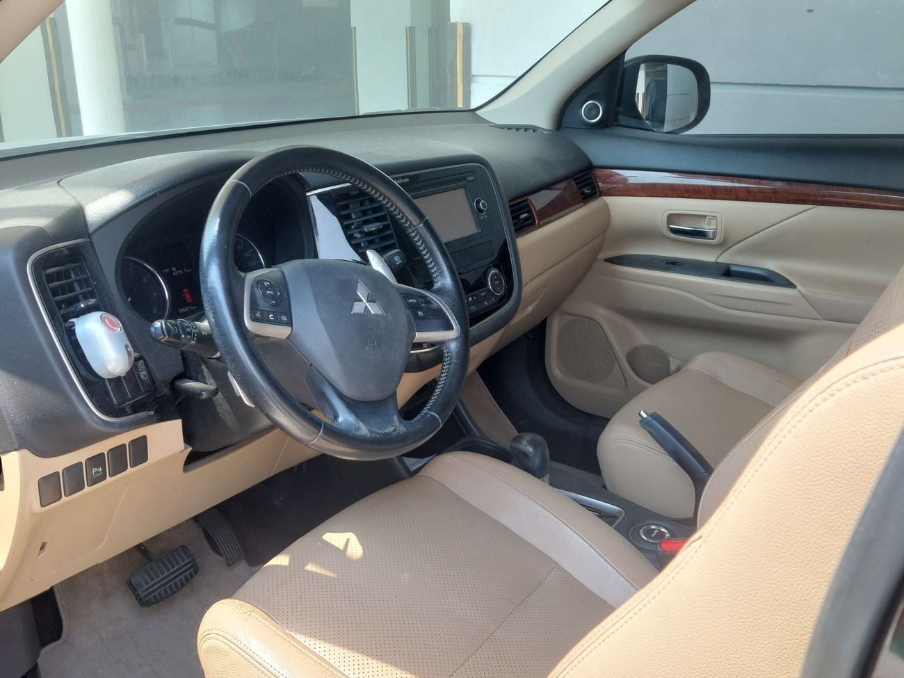 Mitsubishi Outlander