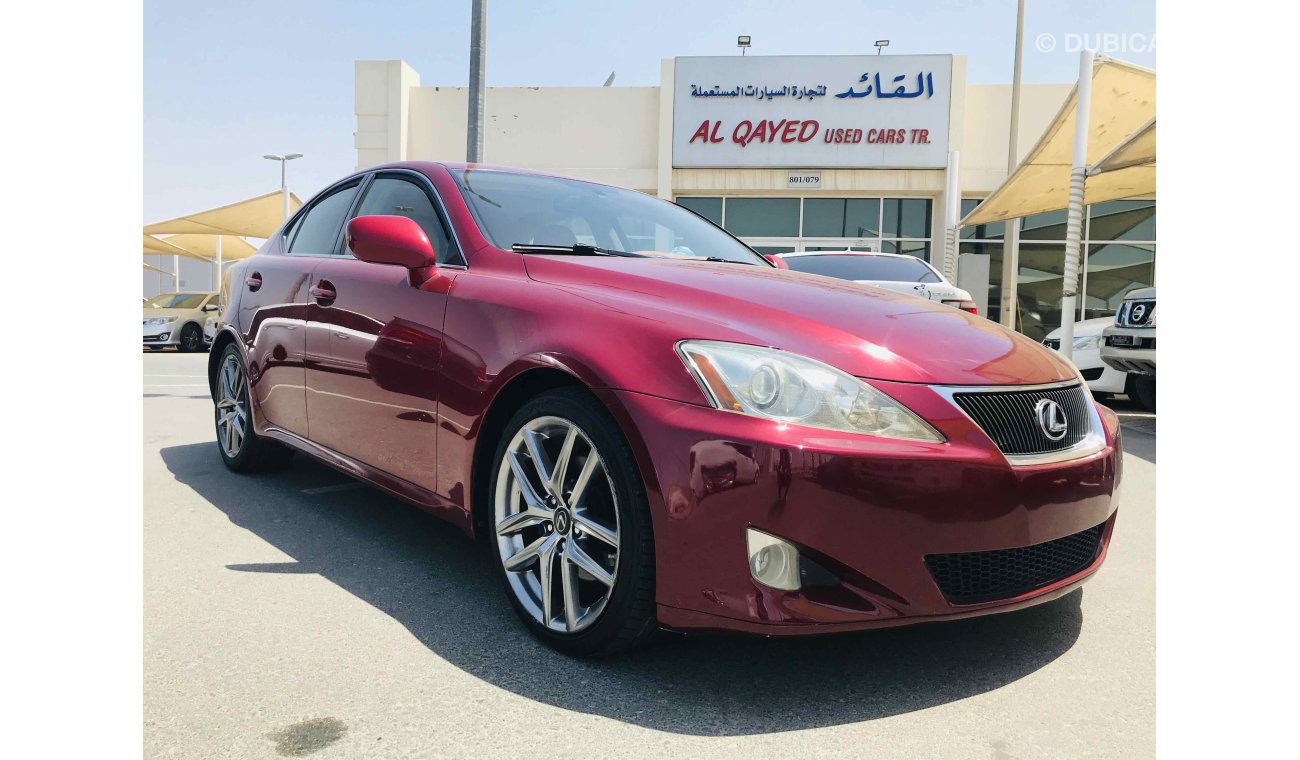 Lexus IS350 سياره نظيفه جدا بحاله ممتازه ضمان شاسيه جير ماكينه