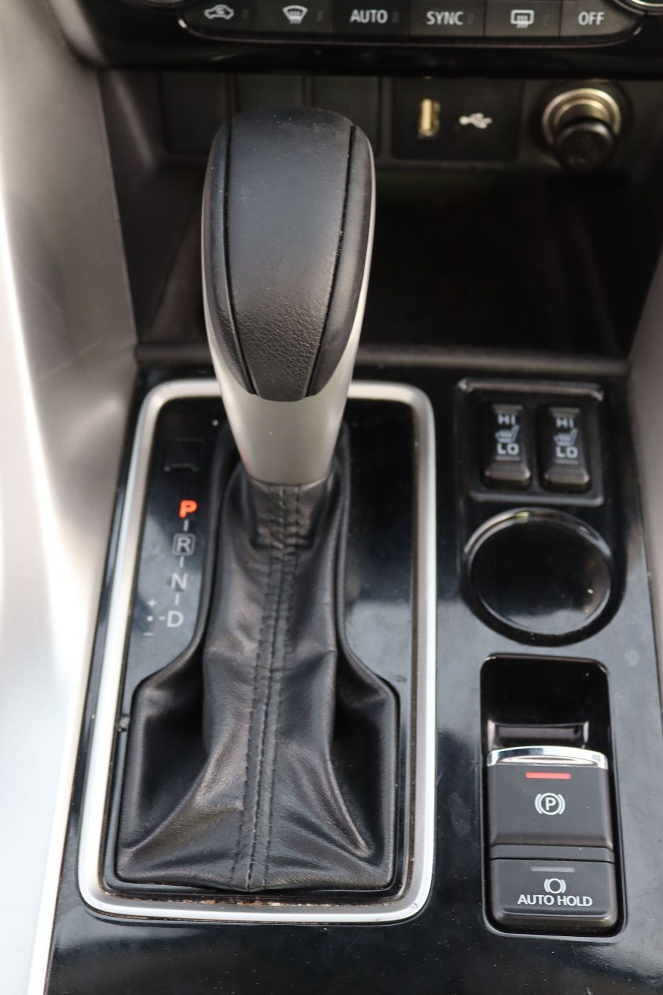 Mitsubishi Eclipse Cross GLS Highline 1.5L FWD 2019 MITSUBISHI ECLIPSE CROSS GCC model in excellent condition, accident-free,