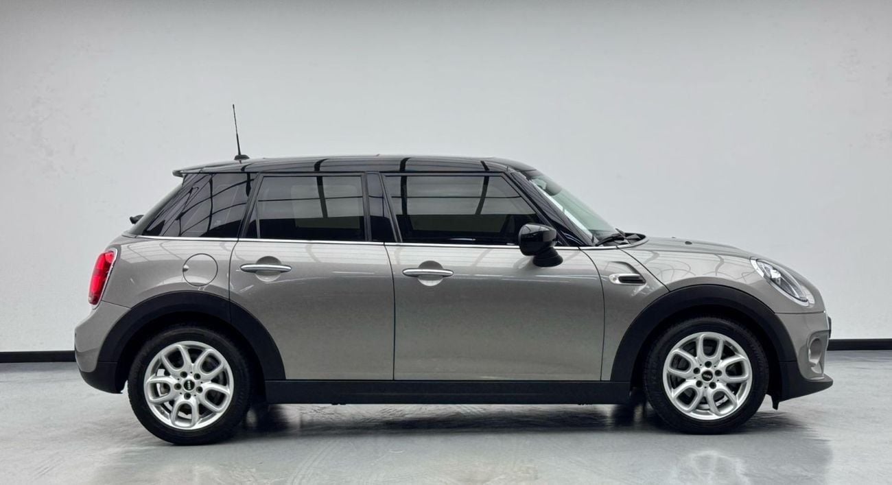 Mini Cooper Std 1.5L (4 Seater) 2020 Mini Cooper, Warranty, 2025 Mini Service Pack, Low Kms, GCC