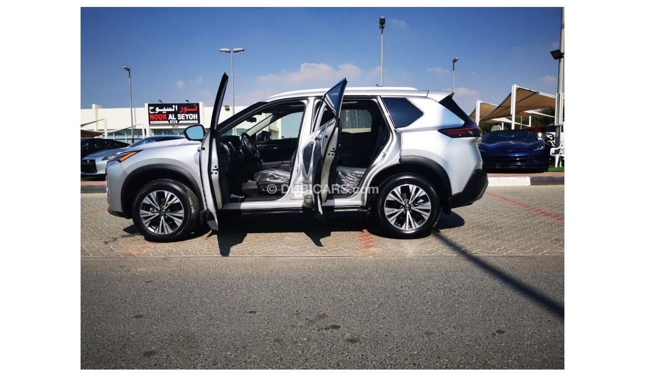 Nissan XTrail SV - Full option