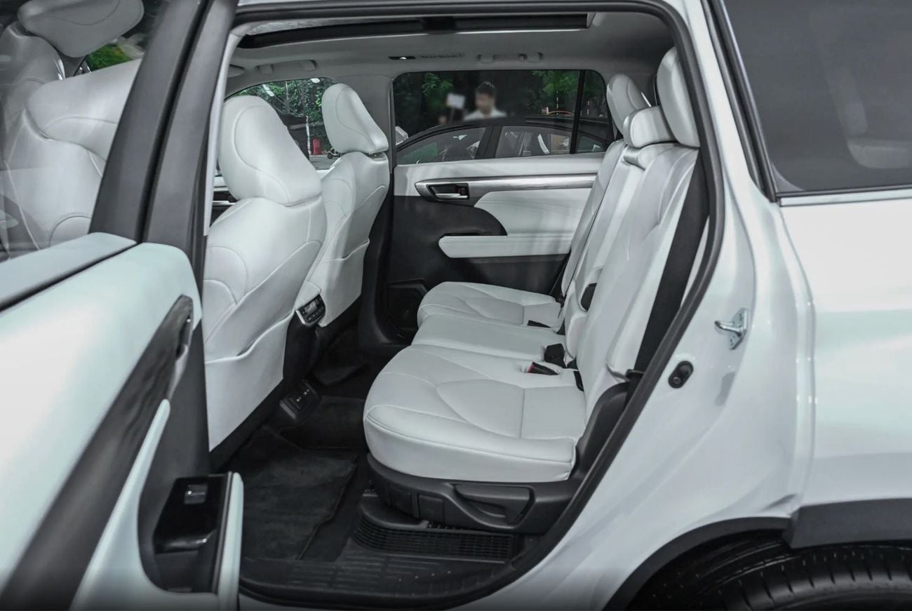 تويوتا هايلاندر Supreme 2.5 Hybrid JBL Hybrid 2.5L AWD 7-Seater