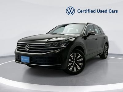Volkswagen Touareg ELEGANCE HL Touareg Elegance | 15" Innovision Cockpit & Power Latching Doors | GCC Specs