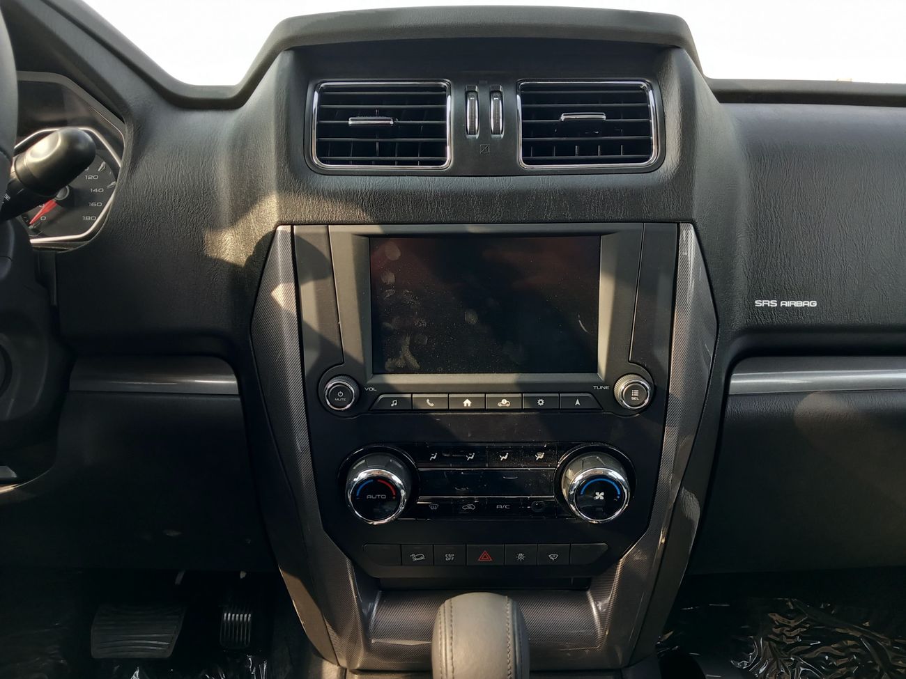 ماهيندرا سكوربيو 2.2L MHAWK TURBO DIESEL / "7" DVD SCREEN / 4WD