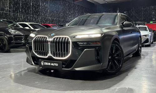 بي أم دبليو 760i 4.4L ,V8 ,8 Speed xDrive AWD