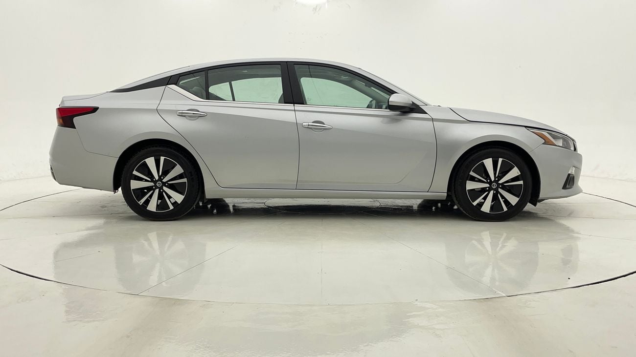 نيسان ألتيما SV 2.5 | بدون دفعة مقدمة | اختبار القيادة في المنزل