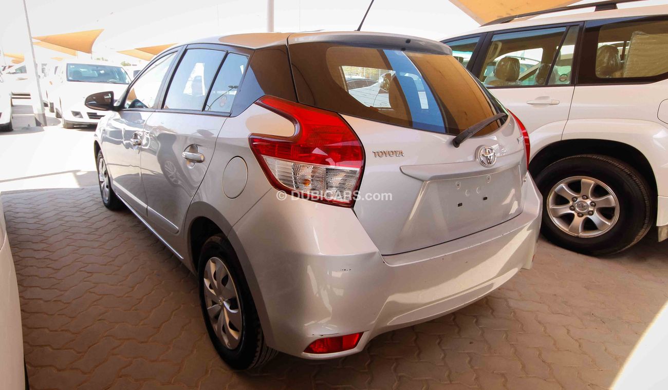 Toyota Yaris SE