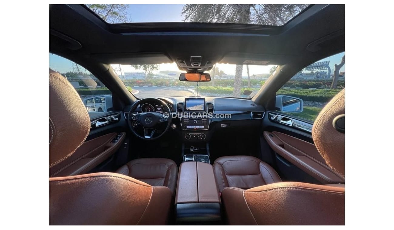 مرسيدس بنز GLE 400 AMG MERCEDES BENZ GLE400 2016 GCC 4MATIC FULL OPTIONS WITH ONE YEAR DEALER WARRANTY