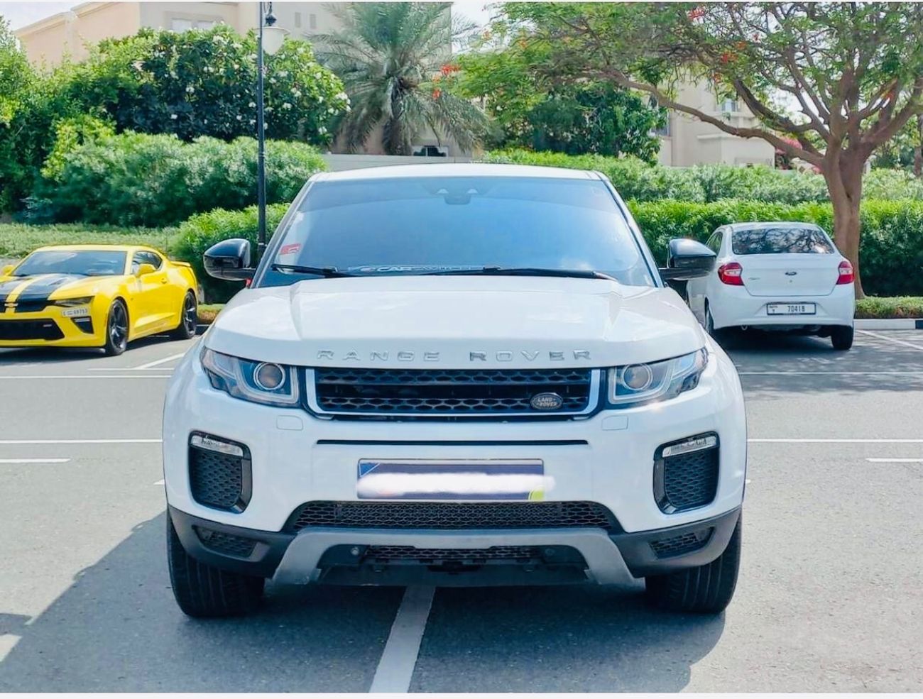 لاند روفر رانج روفر إيفوك SE 2.0L SUV (5 Door)