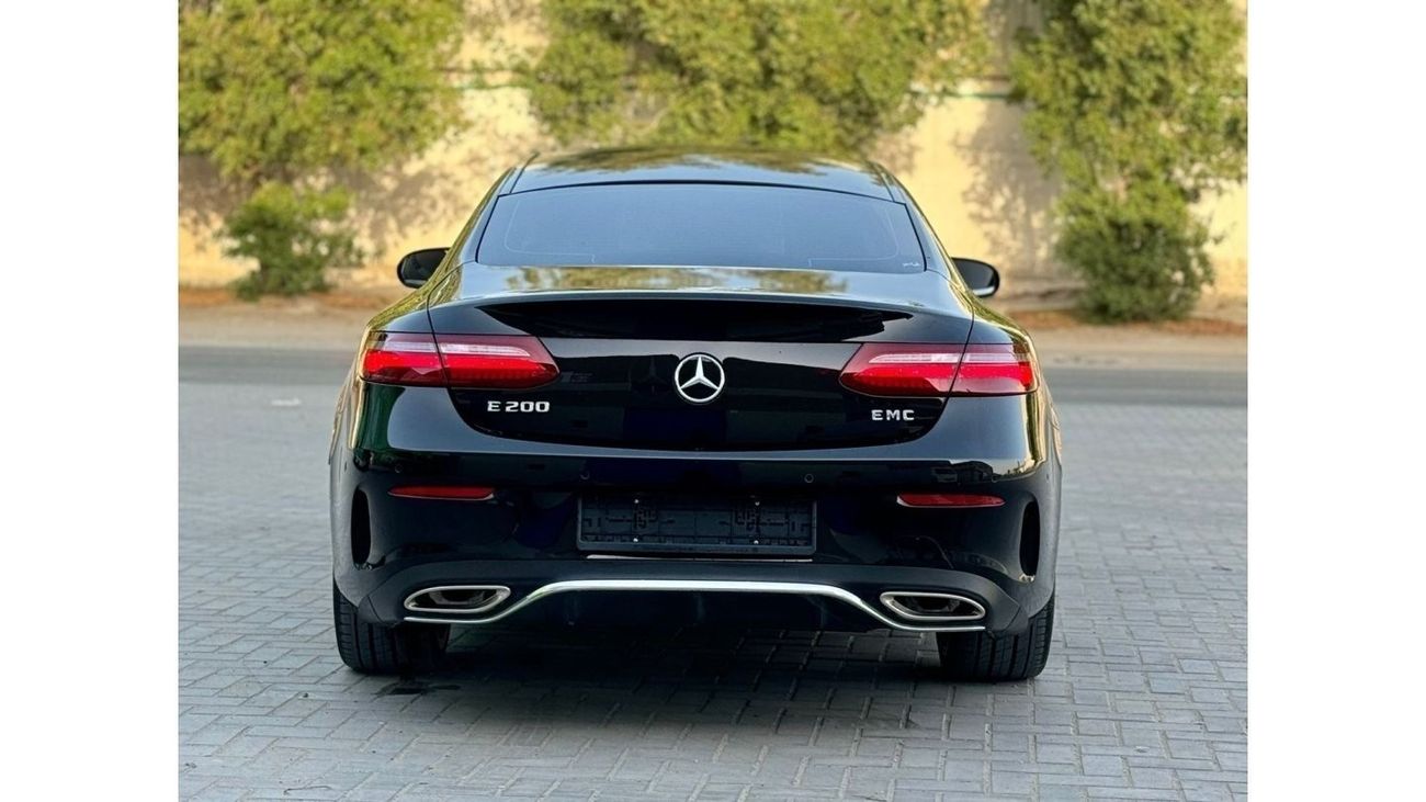 Mercedes-Benz E200 Std