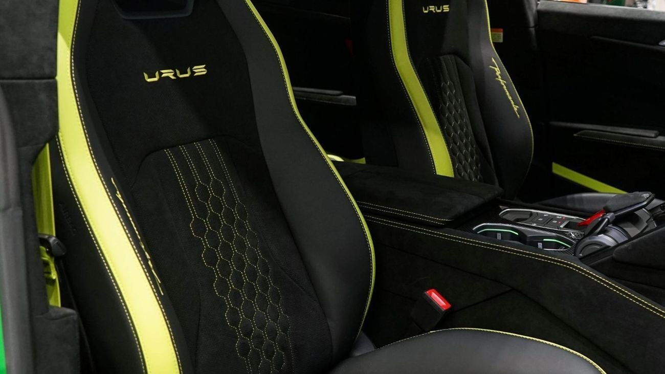 لامبورغيني اوروس 4.0T V8 Performante