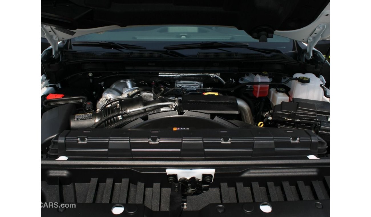 GMC Sierra AT4 Hd Duramax Edition 6.6 L Turbo Diesel Engine