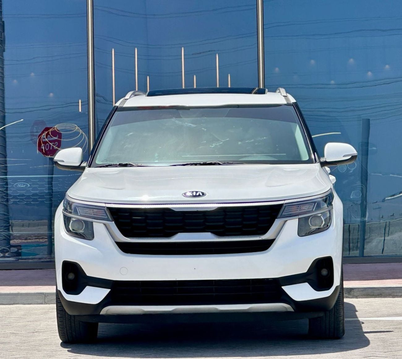 Kia Seltos 760-Monthly l GCC l Sunroof, Full Option l Accident Free