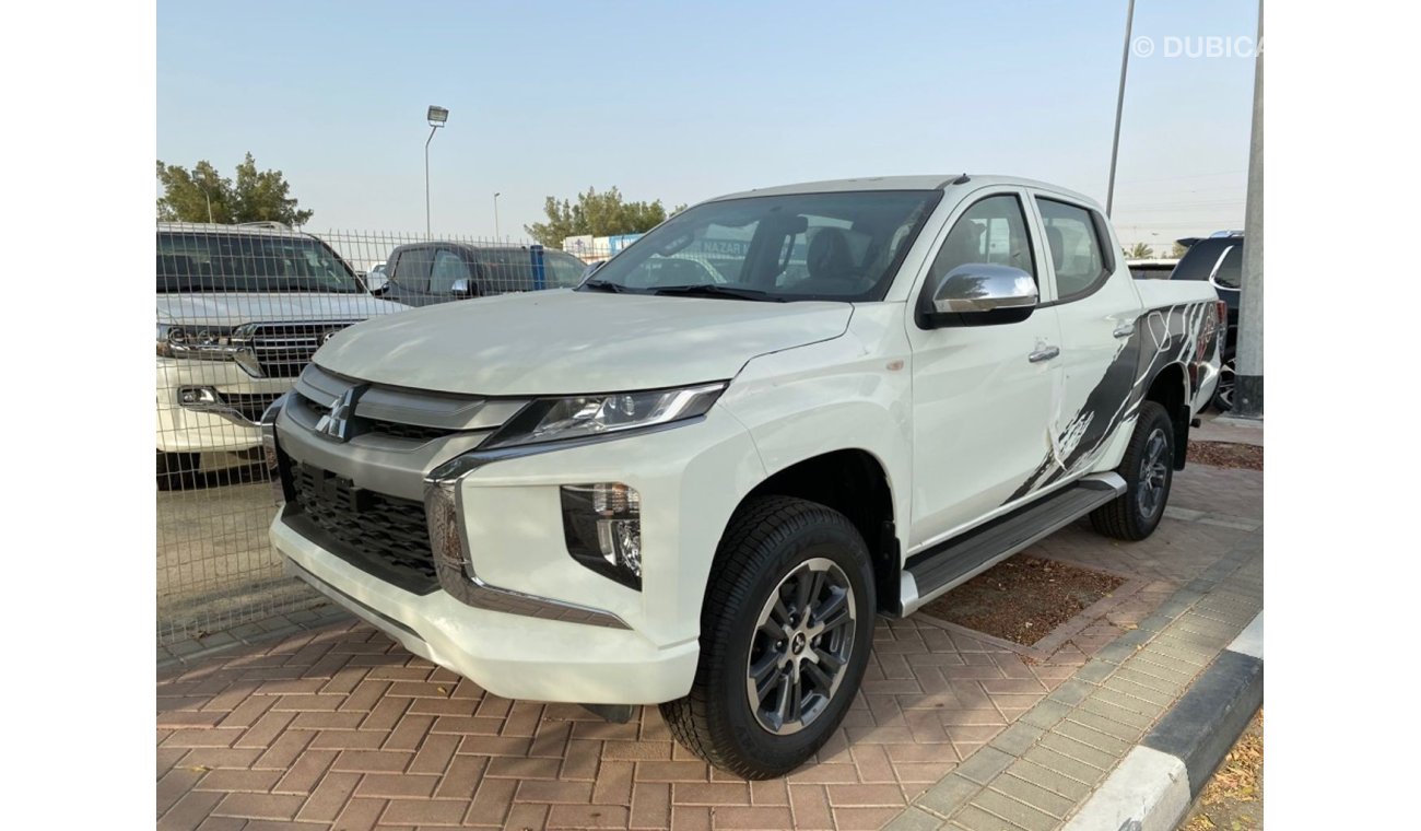 Mitsubishi L200 petrol 4x4 Manual For Export Only