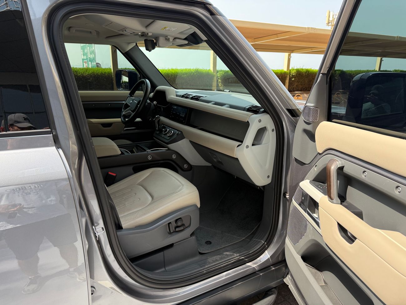 لاند روفر ديفندر