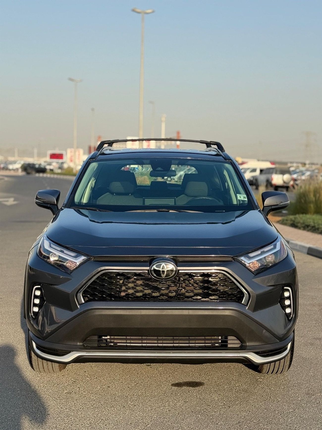 تويوتا راف ٤ XLE 2.5 L AWD Full Option 2025