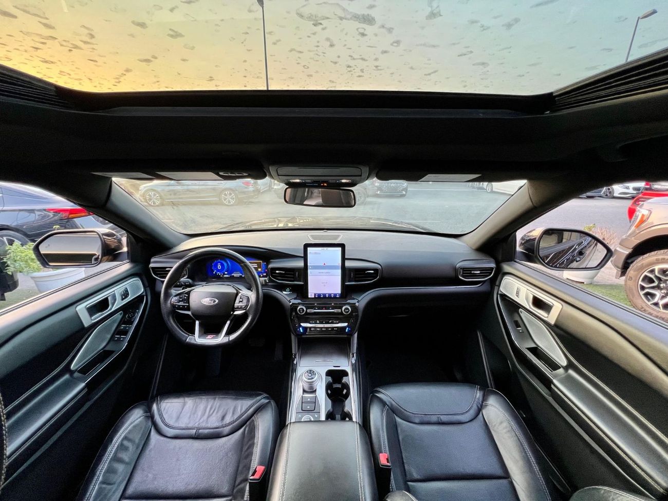 Ford Explorer ST 400A 3.0L warranty one year bank financie available