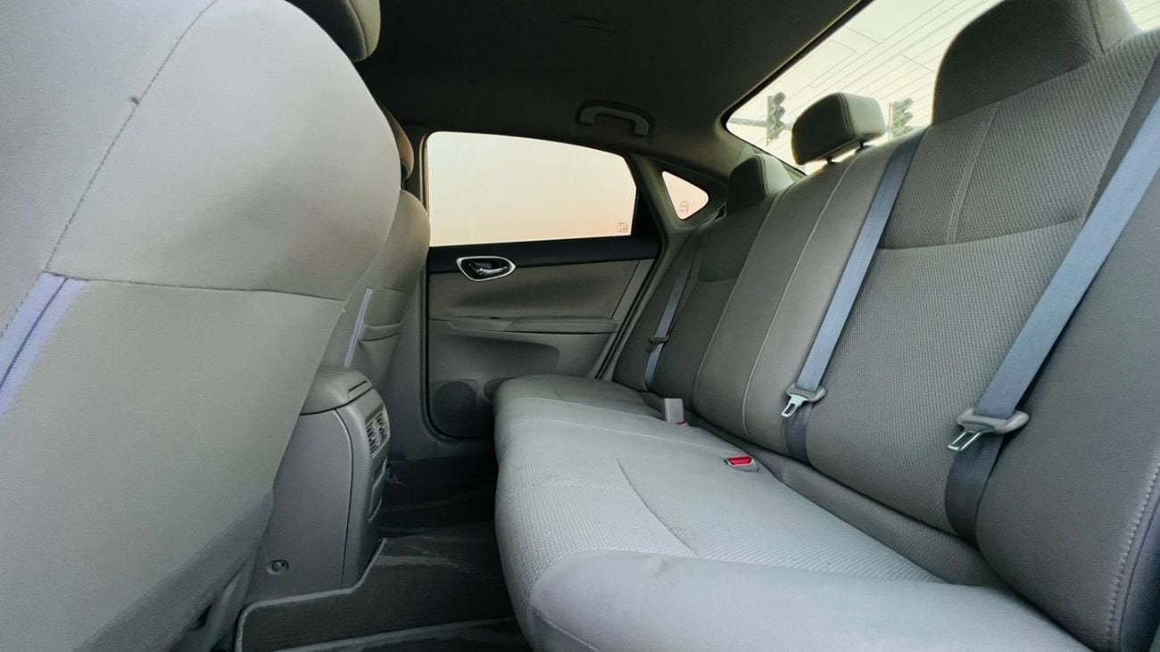 Nissan Sentra S 1.6L (110 HP)