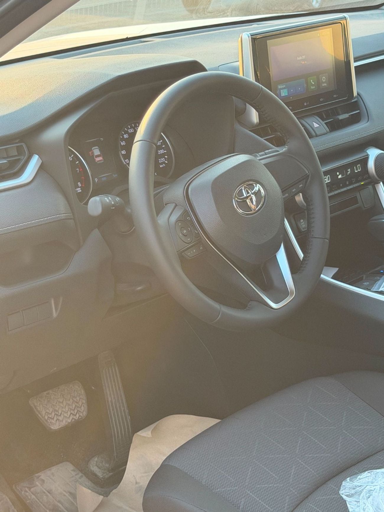 Toyota RAV4 XLE PETROL A/T