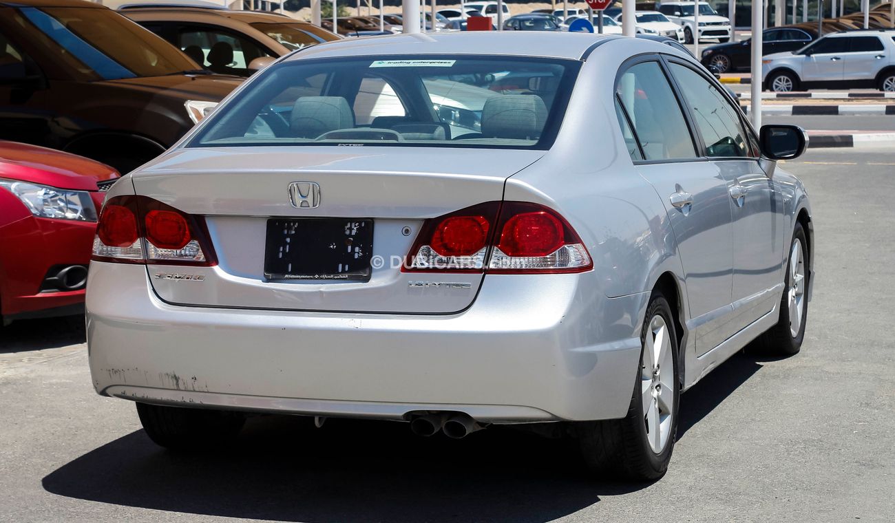 Honda Civic 1.8 i-VTEC