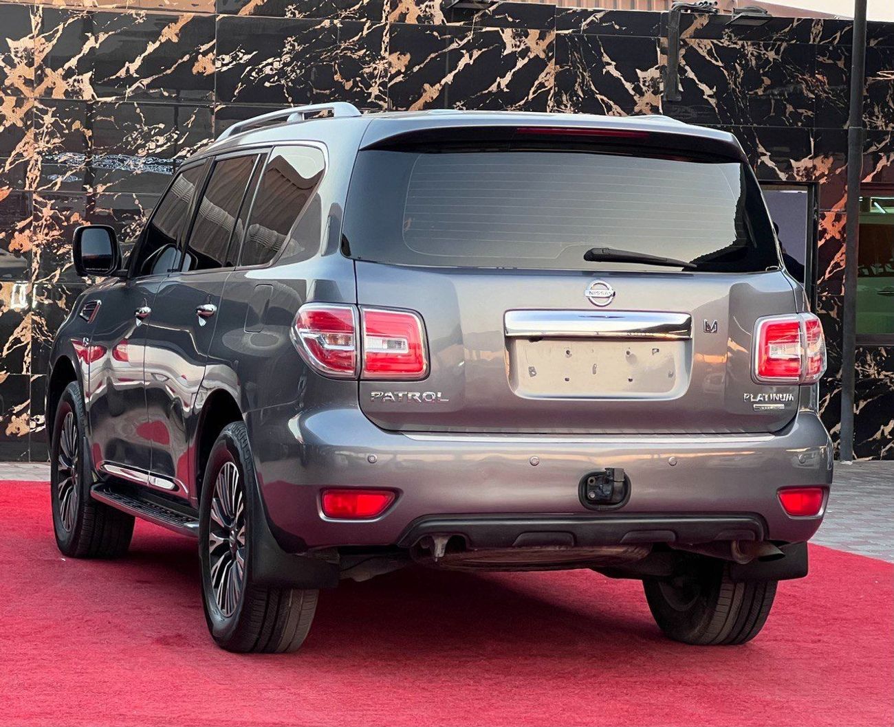 Nissan Patrol LE Platinum 5.6L