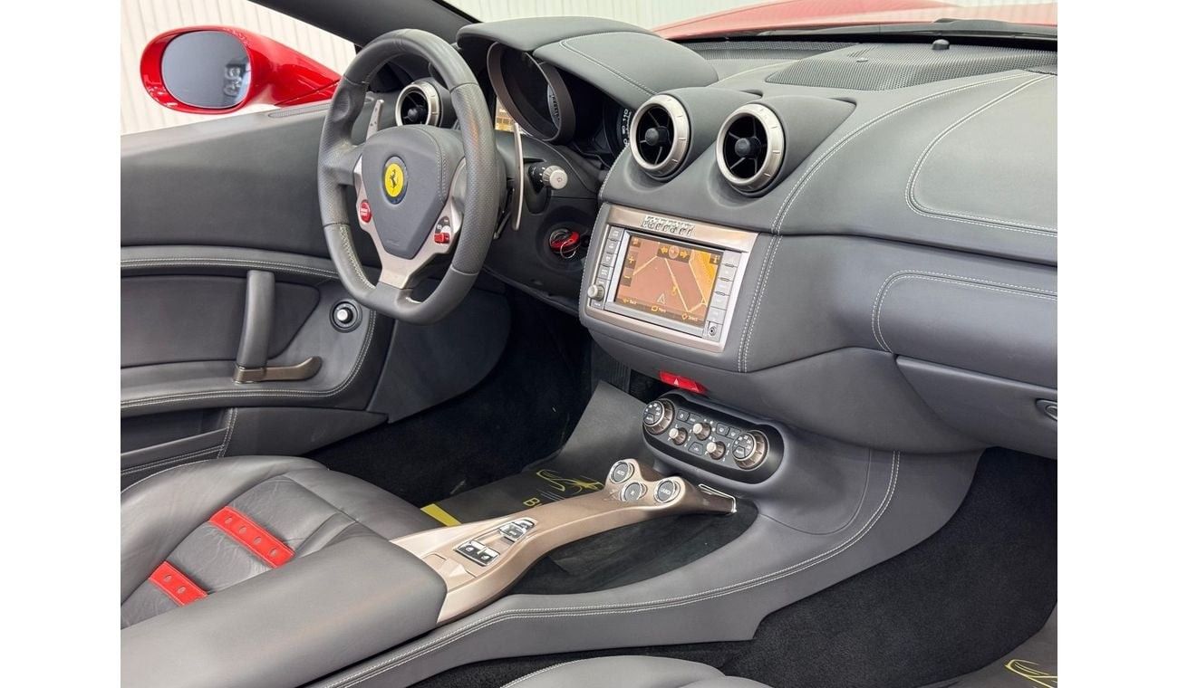 Ferrari California Std 4.3L (460 HP) 2013 Ferrari California, July 2025 Ferrari Warranty, Full Ferrari Service History,