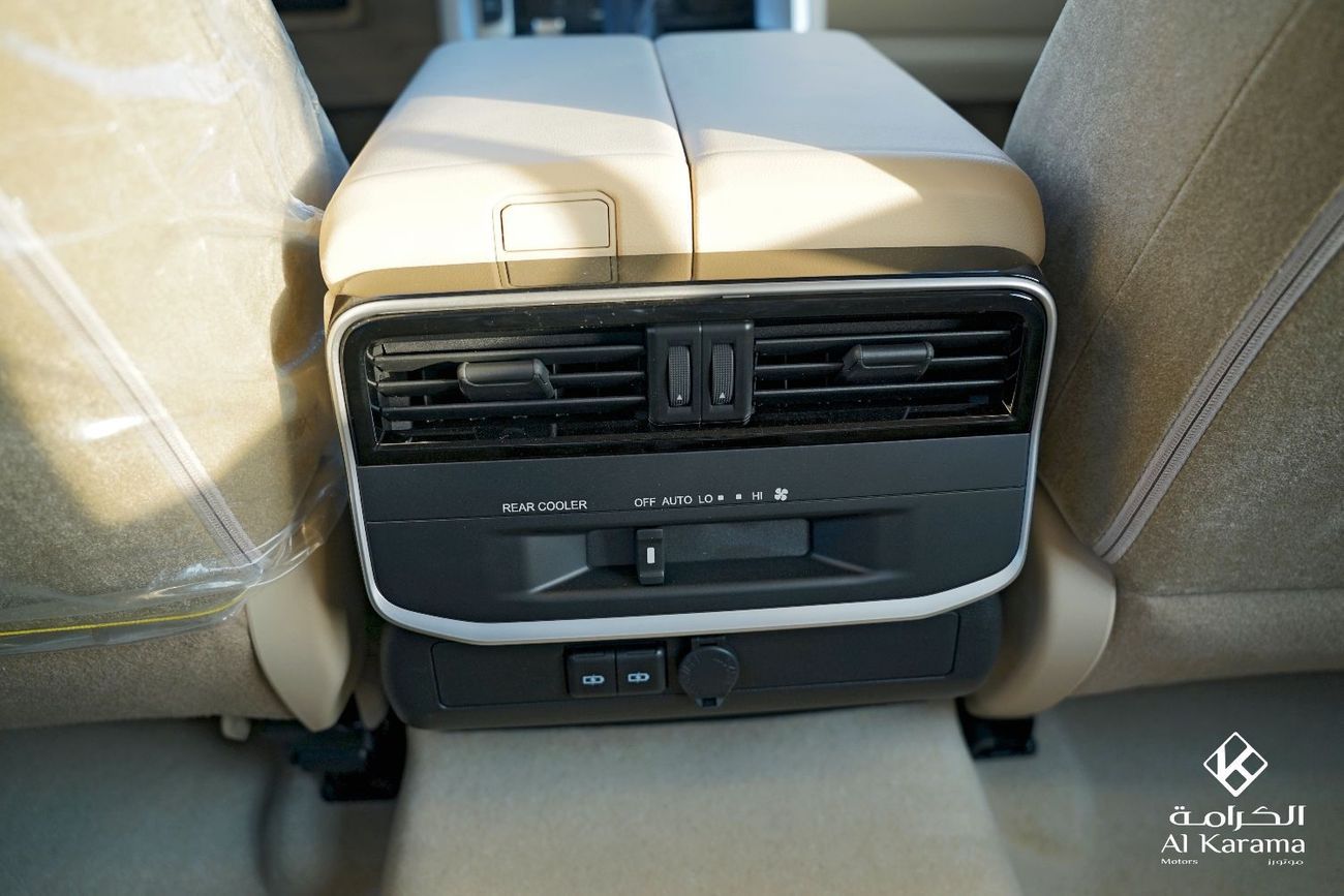 تويوتا لاند كروزر تويوتا لاند كروزر GXR سعة 3.5 لتر | خليجي | LC300 | سيارة دفع رباعي بشاحن توربيني مزدوج و7 مقاعد