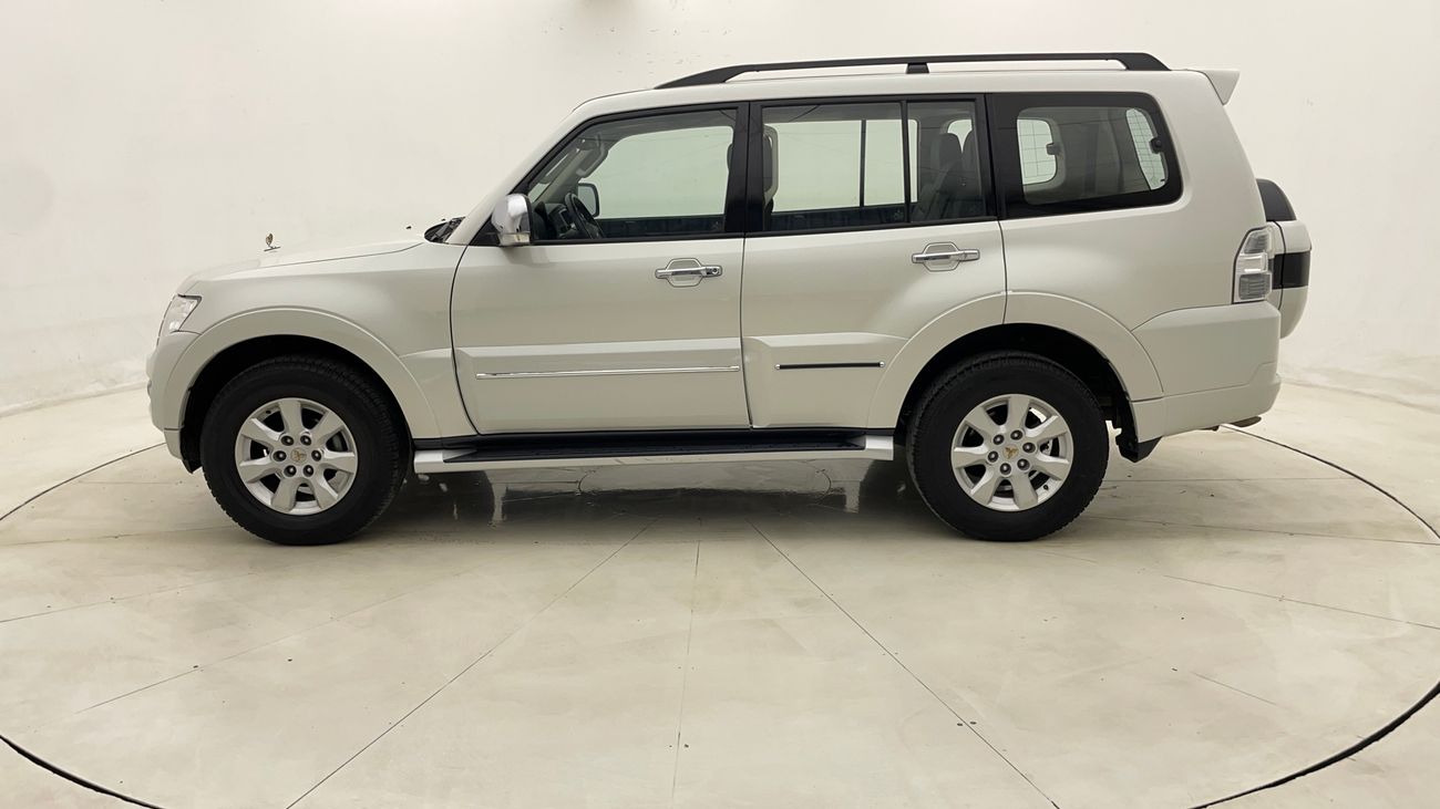 ميتسوبيشي باجيرو GLS HIGHLINE 3 | بدون دفعة مقدمة | اختبار القيادة في المنزل