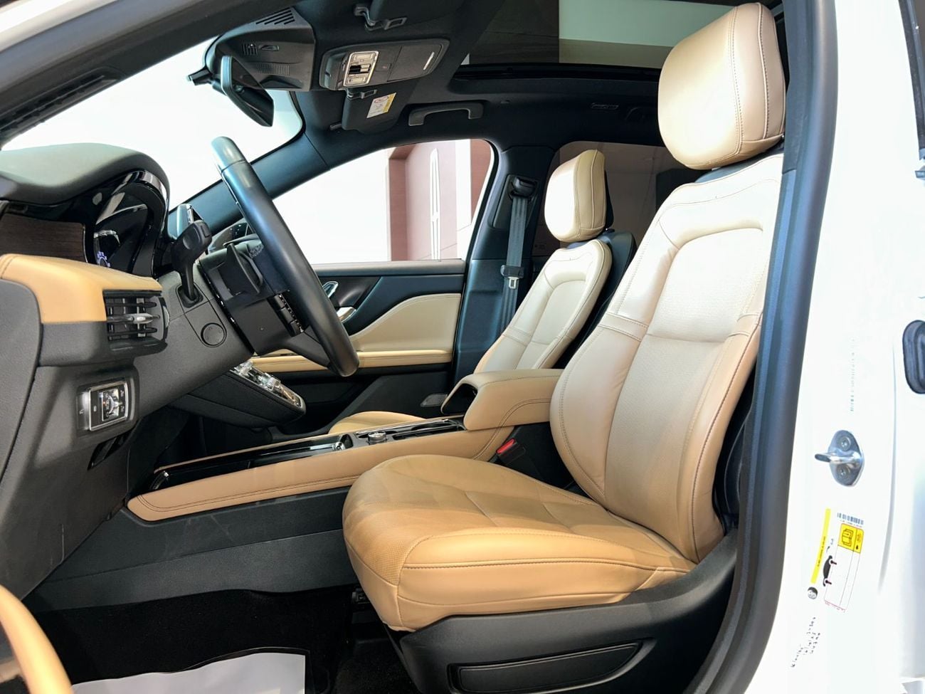 لينكولن كورساير RESERVE COR320 CORSAIR / AL TAYER MOTORS / AL QOUZ SHOWROOM