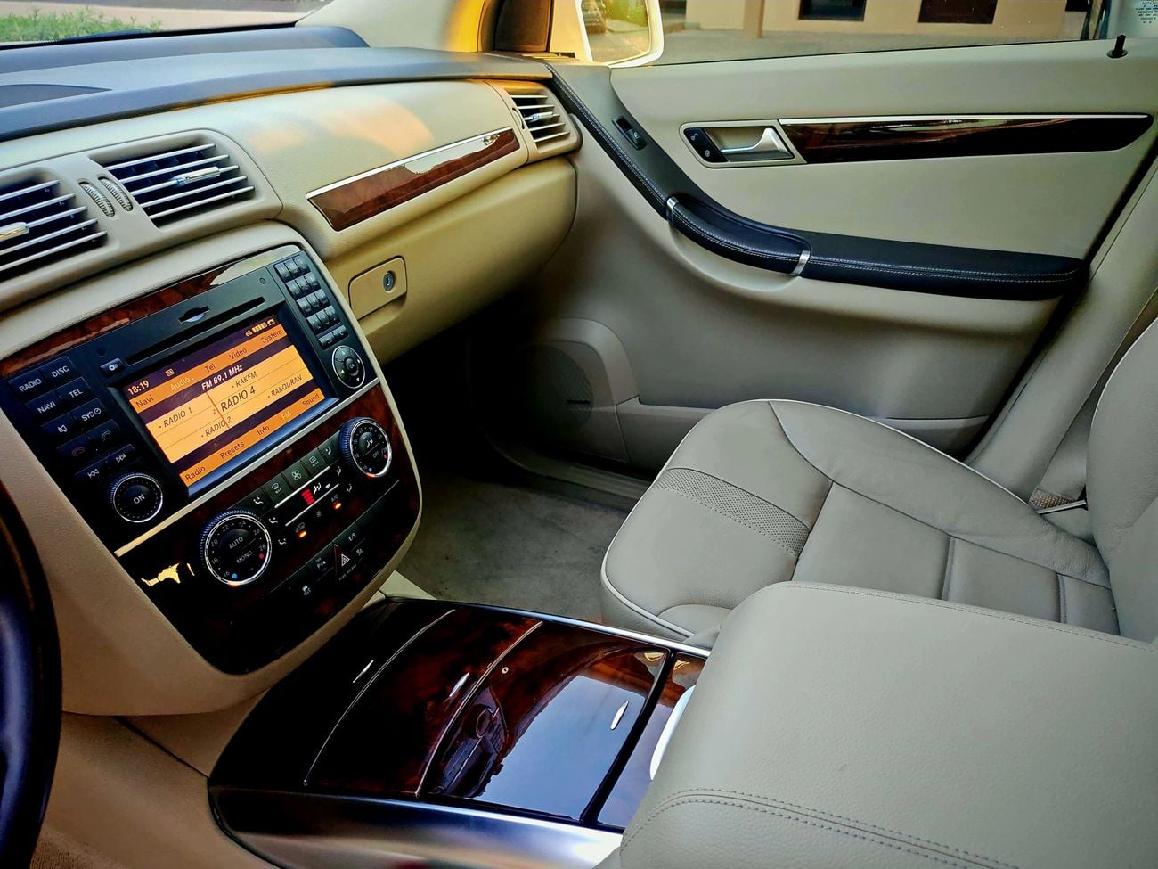 مرسيدس بنز R 350 L 3.5L