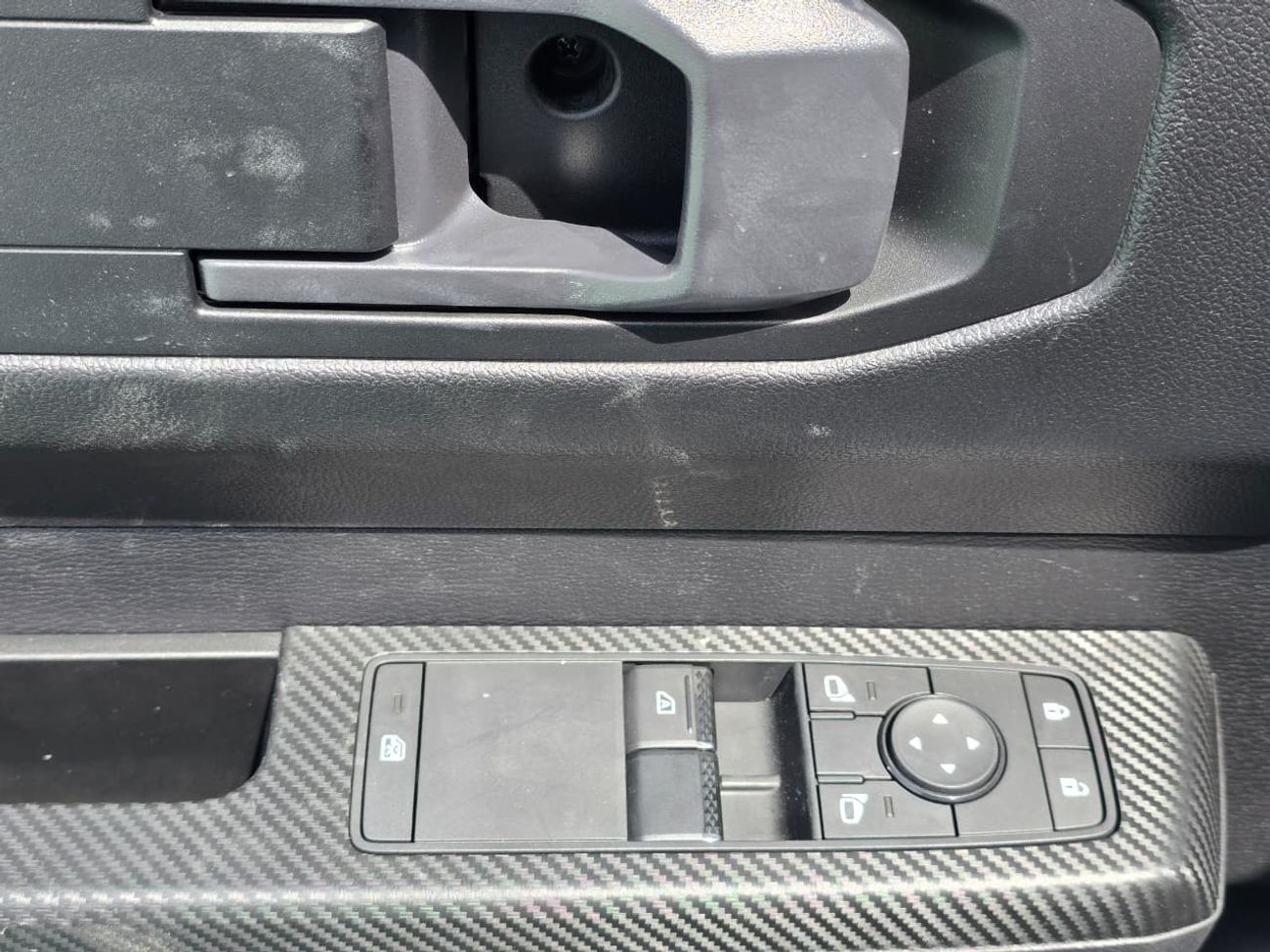 Mitsubishi L200 GL Single Cab Petrol 2.4L