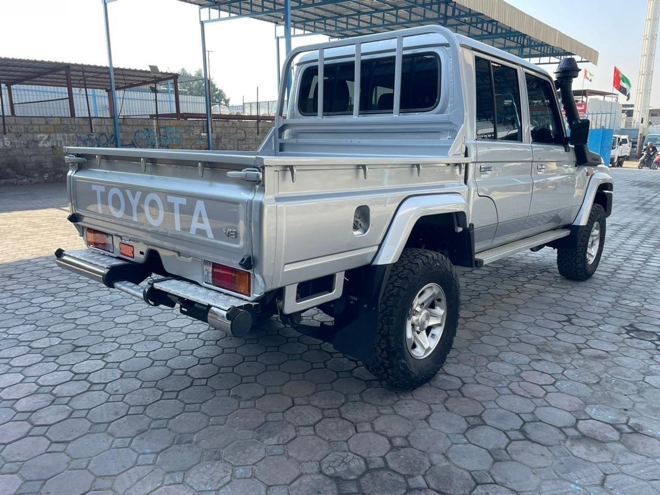 Toyota Land Cruiser Pick Up 2017 RHD Diesel Double Cabin Ful Option Very clean and perfect condition