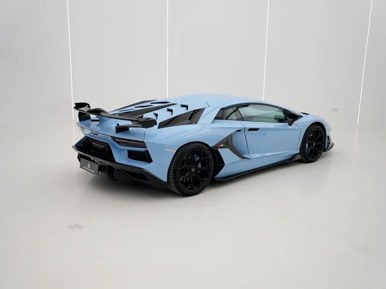 لامبورغيني أفينتادور SVJ-STYLE BODY KIT | GCC | NATURALLY ASPIRATED V12