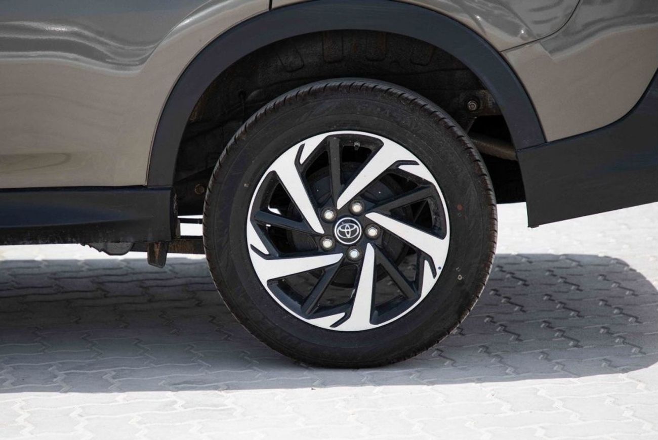 Toyota Rush 2023 Toyota Rush 1.5 G - Bronze Mettalic inside Black | Export Only