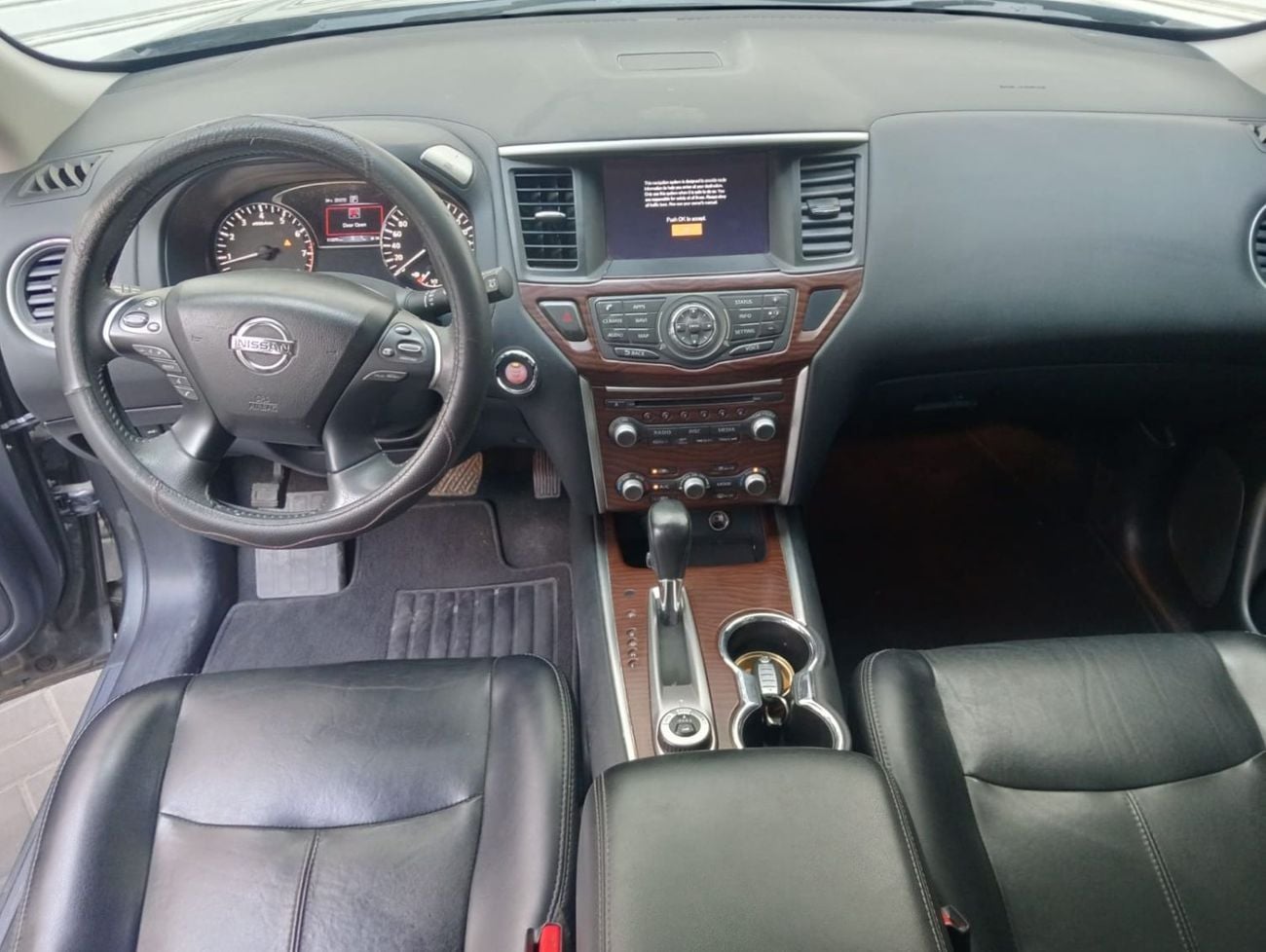 Nissan Pathfinder SV