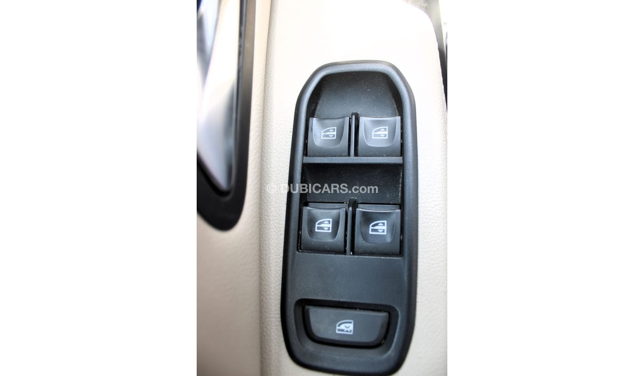 Renault Duster SE Plus ACCIDENTS FREE- GCC - ORIGINAL PAINT - ENGINE 1600 CC -  360 CAMERA - FULL OPTION