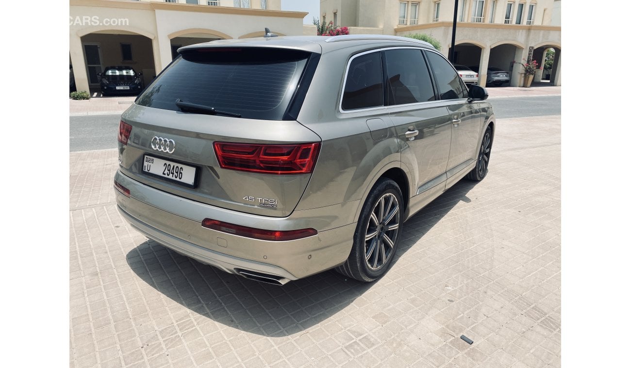 أودي Q7