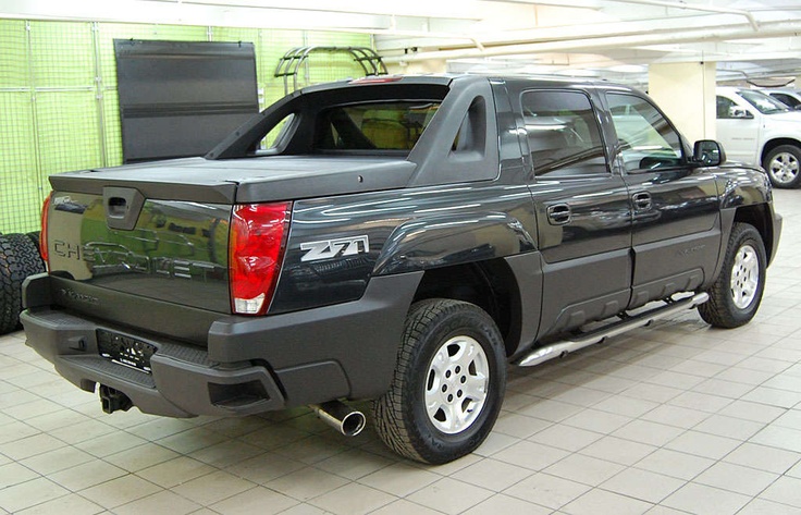 Chevrolet Avalanche exterior - Rear Left Angled