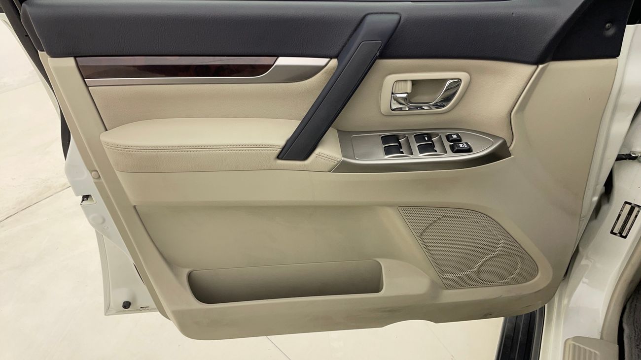 ميتسوبيشي باجيرو GLS HIGHLINE 3.8 | بدون دفعة مقدمة | اختبار القيادة في المنزل