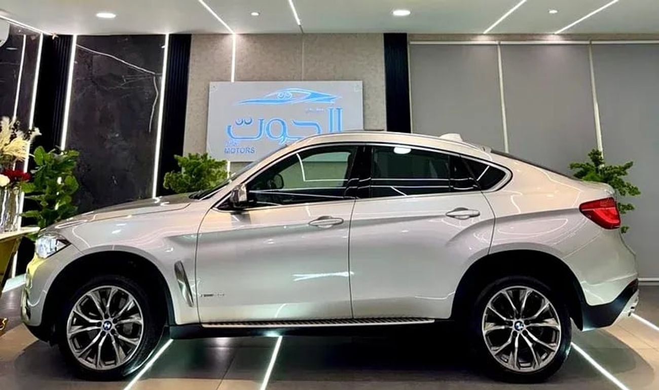 BMW X6 50i Exclusive 4.4L
