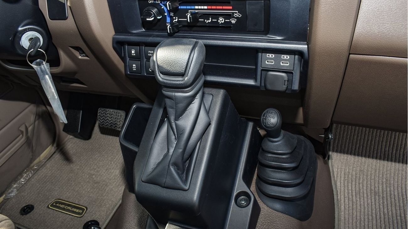 Toyota Land Cruiser Pick Up 4.0L V6 Petrol Single Cabin A/T