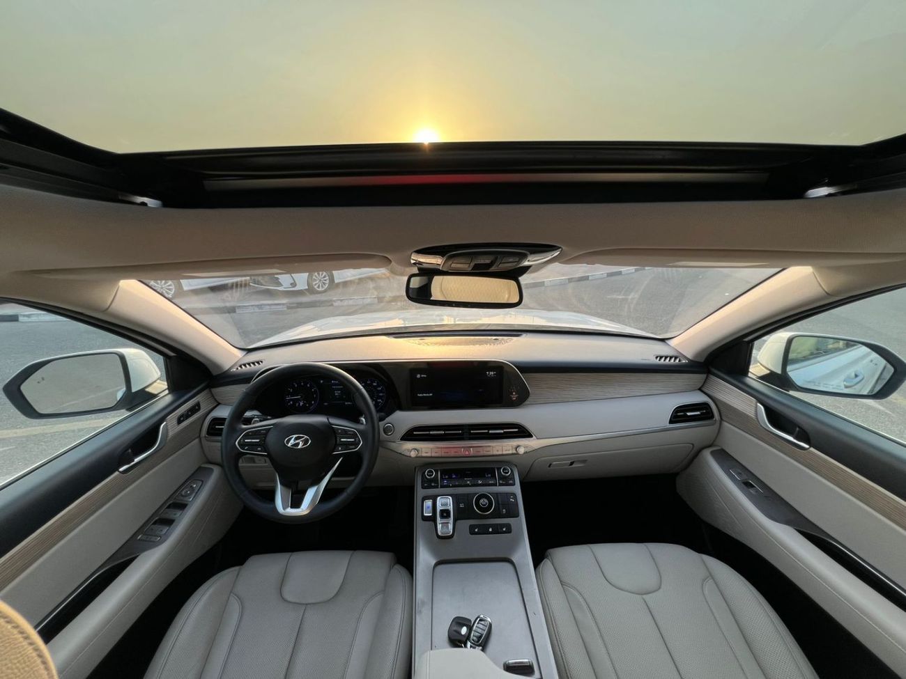 هيونداي باليساد 2022 Hyundai Palisade Full Option Sunroof -3.8L-V6-Rear Camera & sensor -Leather Seat- -