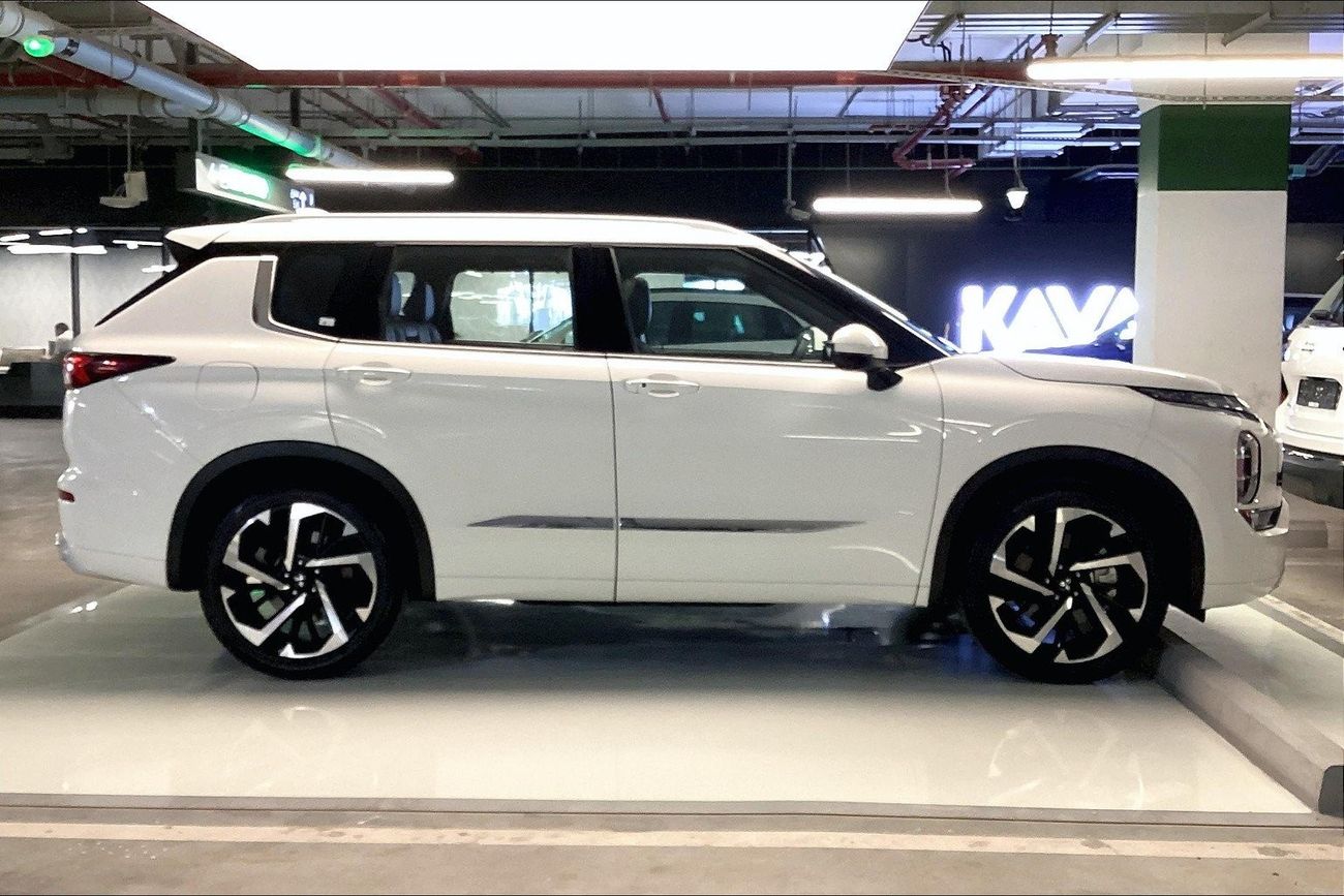 بي أم دبليو 318i M Sport | شامل الضمان | 0 ﺪﻔﻋﺓ ﺃﻮﻟﻯ